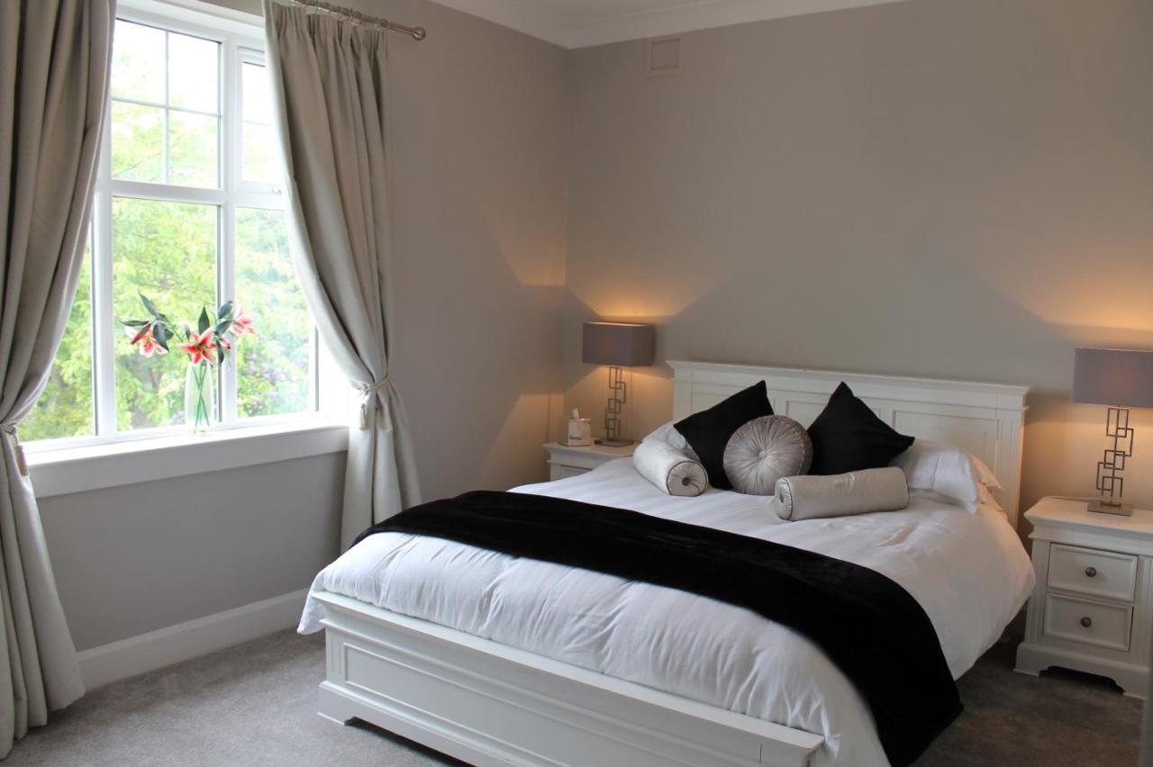 Gorgeous Family Home 15 Mins From City Centre Edinburgh — Photos 3